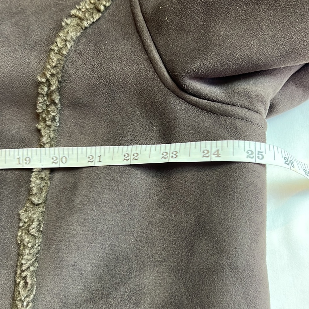 LL Bean Sherpa lined toggle buttons brown Heavy winter coat Sz XL-petite. - Picture 9 of 10